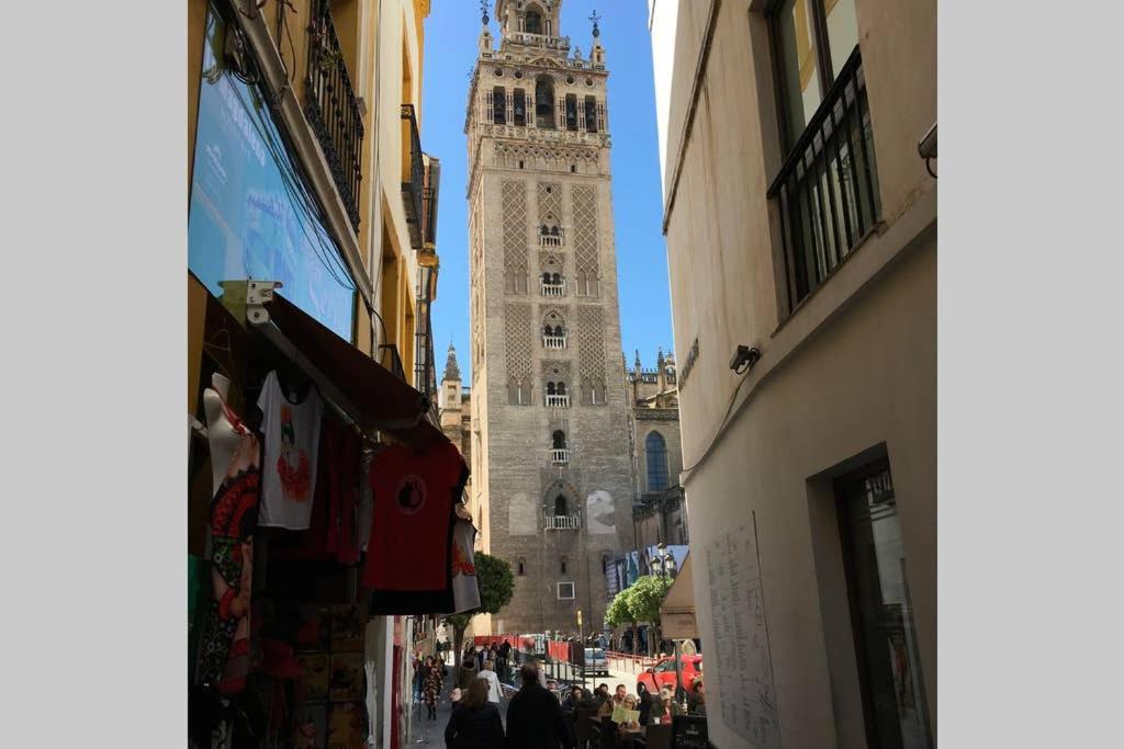1 Minute From Cathedral. Feel The Heart Of Seville Luaran gambar