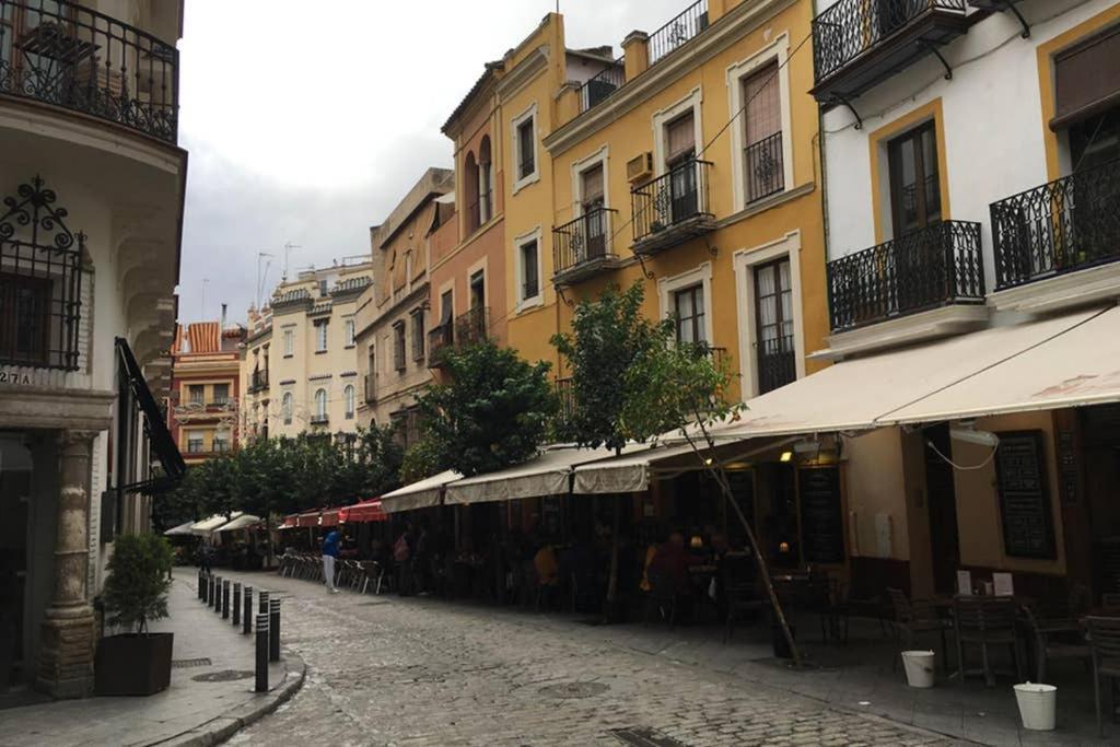 1 Minute From Cathedral. Feel The Heart Of Seville Luaran gambar